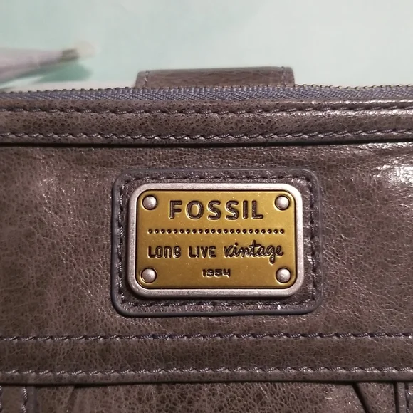 Brand New Fossil Full Size Wallet/Clutch(Grey) - Picture 2 of 11